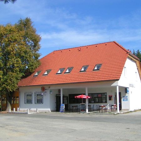 Penzion Pristav Hotel Lipno nad Vltavou Exterior photo