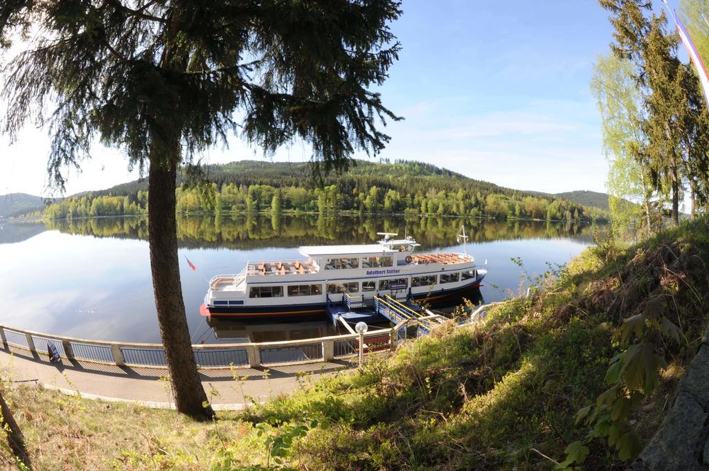 Penzion Pristav Hotel Lipno nad Vltavou Exterior photo